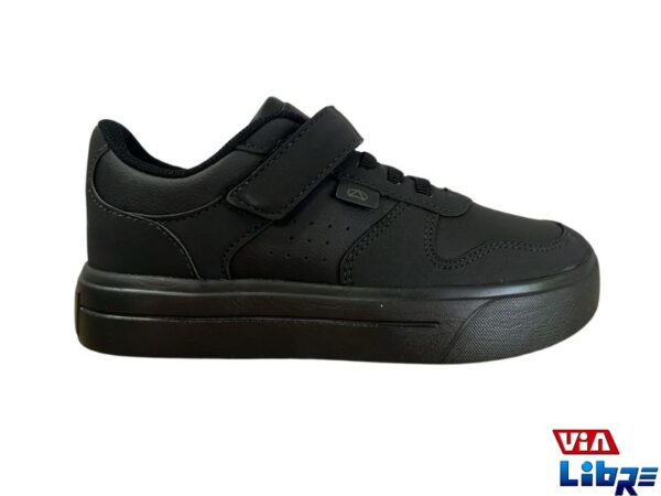 Zapatillas urbanas de ecocuero negras