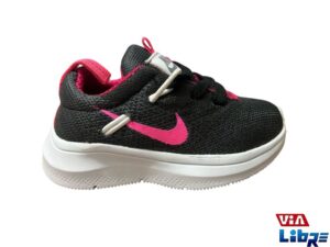 Zapatilla deportiva de macrame gris/fucsia