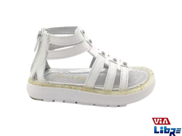 sandalia baja de ecocuero blanca con tachas