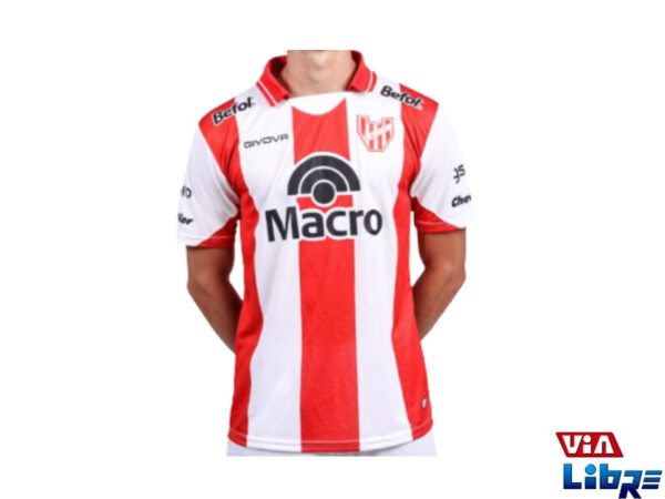 camiseta instituto titular 2025