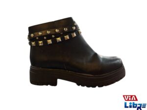 Borcego de ecocuero negro con cierre