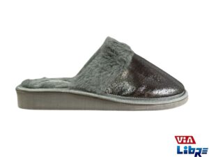 pantufla cerrada gris