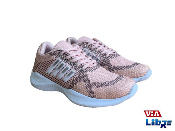 Zapatilla deportiva de macrame rosa - Imagen 3