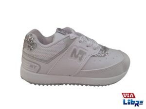 Zapatillas urbanas de ecocuero blancas
