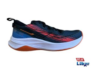 Zapatilla deportiva de macrame liviana