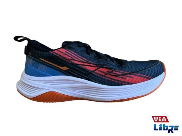 Zapatilla deportiva de macrame liviana