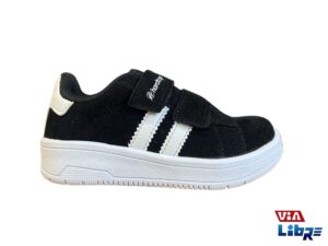 Zapatilla urbana gamuzada negro/blanco