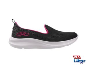 Zapatilla urbana tipo pancha negra