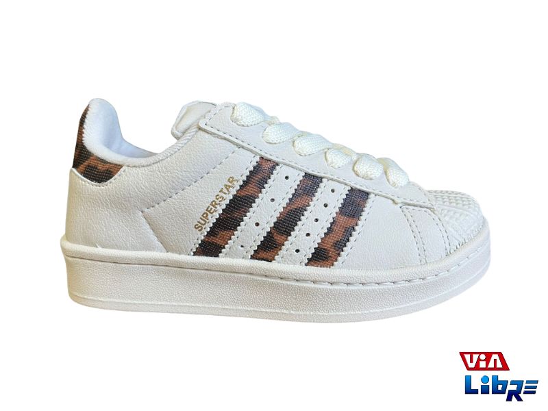 Zapatillas urbanas de ecocuero blancas