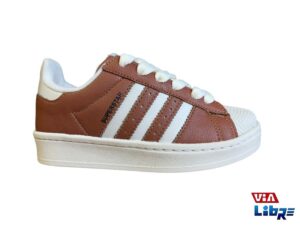 Zapatillas urbanas de ecocuero marron/blanco