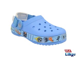 Zueco tipo crocs de goma eva celeste