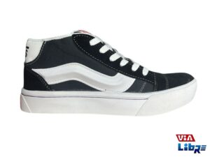 Bota urbana tipo vans de lona negro/blanco