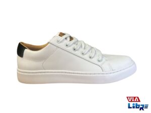 Zapatillas urbanas de cuero blancas