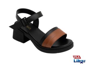 Sandalia baja de ecocuero negra