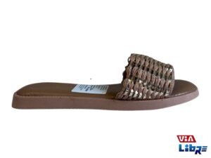 Sandalia baja de dama tipo chinela