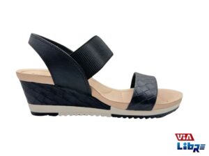 Sandalia baja de ecocuero negra con taco