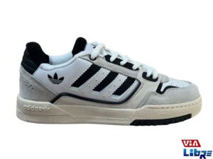 Zapatilla urbana de ecocuero blanca