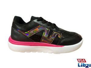 Zapatillas urbanas de ecocuero con brillos