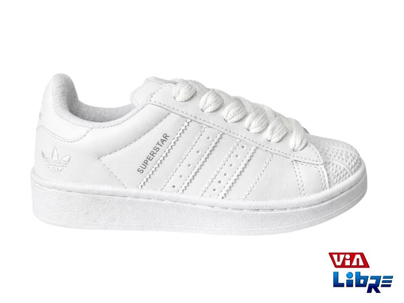 Zapatillas urbanas de ecocuero blancas