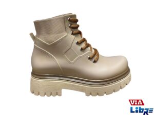 Borcego de ecocuero beige